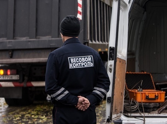 Парковка на газоне
